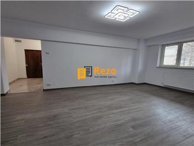 METROU APARATORII PATRIEI APARTAMENT RENOVAT