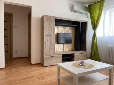 Inchiriere apartament 3 camere Piata Victoriei, Iancu de Hunedoara bloc reabilitat ter