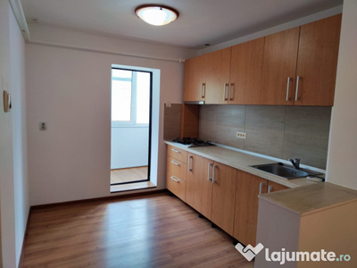 Proprietar, apartament cu 3 camere Soarelui