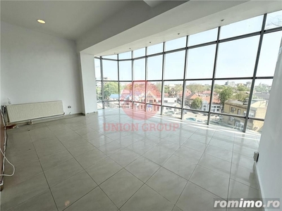 Spatiu comercial 180mp ,zona bulevardul Mamaia