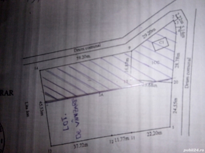 Teren intravilan situat intre case,sat Padureni,com Suseni,jud Arges