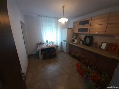 Vând casă sau schimb cu apartamentîn Bistrița sau Cluj( Dealul Jelnei)Bistrița