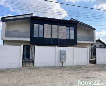 Vila duplex - Beci - 3 Baii - Gata de mutare -