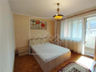 Apartament de inchiriat in Sibiu - 3 camere - decomandat- Vasile Aaron