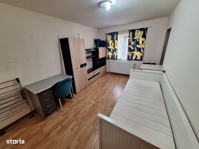 Victor Babes, apartament cu 3 camere, 2 nivele, mobilat, 350€/Luna