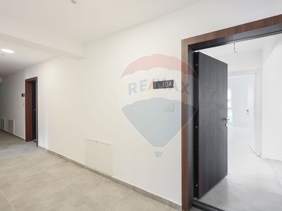 Apartament 3 camere vanzare in bloc de apartamente Bihor, Oradea, Nufarul