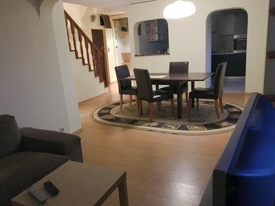 APARTAMENT 4 CAMERE