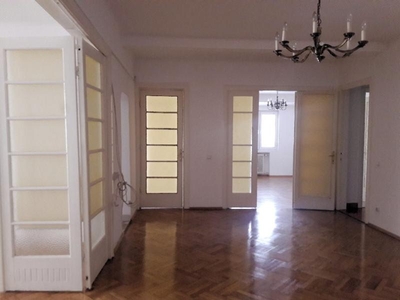 APARTAMENT 4 CAMERE