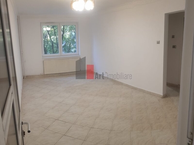 Apartament 4 camere Ghencea, apartament 4 camere Va oferim spre vanzare un