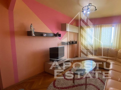 Apartament cu 3 camere centrala proprie zona Circumvalatiuii