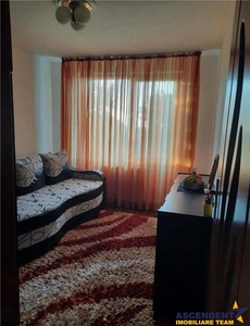 Apartament cu 4 camere, Noua, Brasov