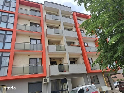 VANZARE apartament 3 camere zona Chibrit/Domenii