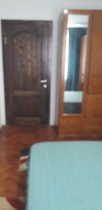 Particular inchiriez apartament 3 camere Brasov.