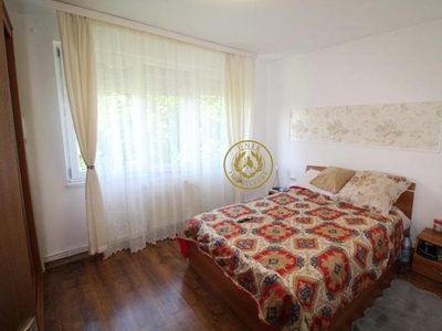 Vand apartament 2 camere in Hunedoara, Micro1-Bd. Corvin, etaj 3