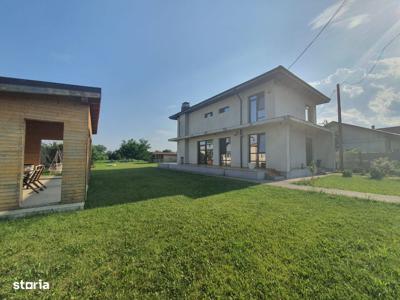 Casa individuala, 4 camere, 111 mp, teren 2557 mp, Draganesti