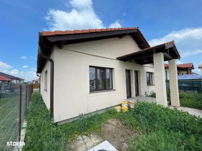 Casa noua cu 2 apartamente in Cart. Marcus / Capat Baritiu , Schimb !