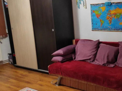 Apartament 3 camere - zona Astra