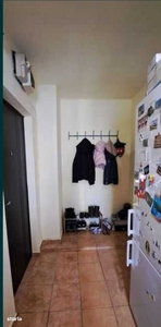 Apartament 4 camere, decomandat, 70 mp utili, situata la parter , zona