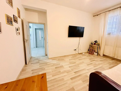 Apartament cu 3 camere mobilat si utilat