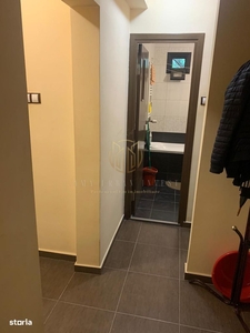 Proprietar vand apartament cu doua camere si pivnita Sibiu