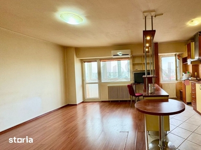 Descopera spatiul ideal! Apartament 72 mp + curte 100 m str Castelului