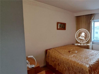 Apartament 3 camere de vanzare Tatarasi - Metalurgie