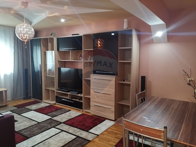 Apartament 2 camere vanzare in bloc de apartamente Piatra-Neamt, Maratei