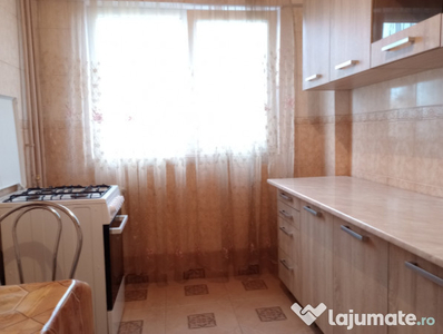 Apartament 3 camere 74 mp bloc din 1982 etaj 7 Piața Sudului