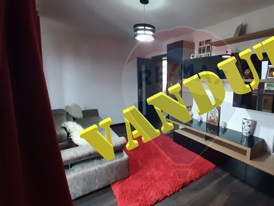 Apartament 3 camere vanzare in bloc de apartamente Vrancea, Focsani, Central