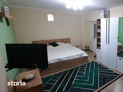 Apartament 3 camere de vanzare zona Centrala Valcea