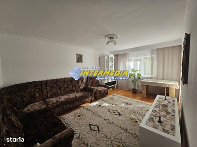 Apartament camere decomandat etaj 2 Cetate Stadion