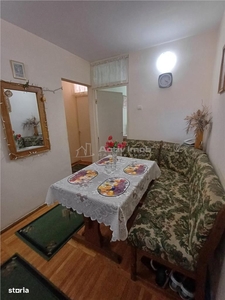 Apartament cu 3 camere 2 balcoane decomandat si 2 pivnite mari Terezia