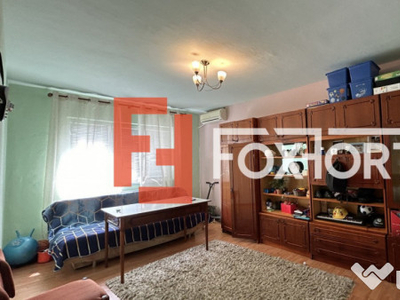 Apartament cu 3 camere si balcon de 3 mp, zona Lipovei