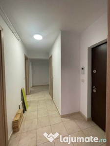 Apartament cu 3 camere+curte interioara