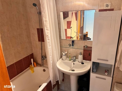 Apartament 2 Camere pret neg 74500 neg