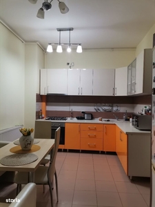 Apartament de 3 camere zona TRACTORUL,complex ISARAN,