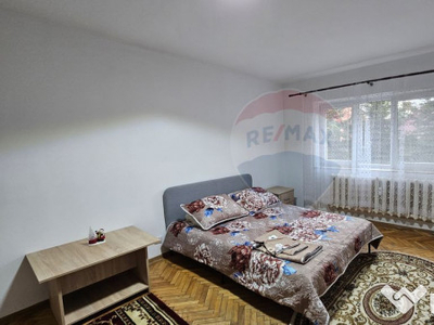 Apartament decomandat cu 2 camere de inchiriat în zona O...