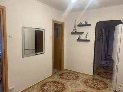 Apartament de inchiriat 4 camere, Dupa Zid