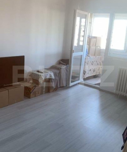 Apartament 4 camere decomandat