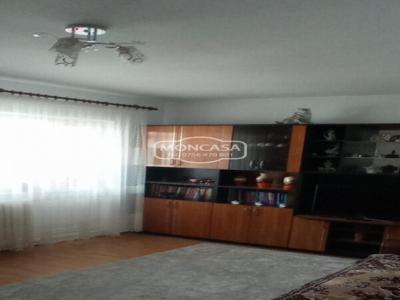 Apartament 3 camere zona Bucovina-Monitorul, etaj 4 cu sarpanta
