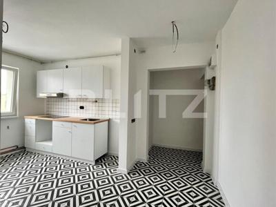 Apartament 3 camere, decomandat, 70 mp, finisat modern, orientare S-E, in Gheorgheni!