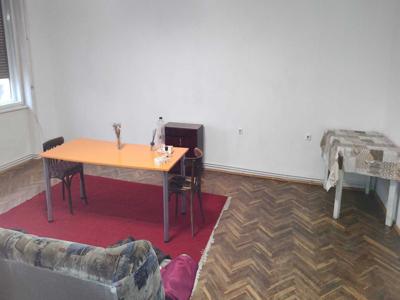 Închiriez apartament cu 2 camere in centru Lugoj