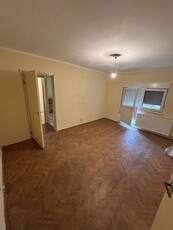 2 camere | Dâmbovița | Etaj Intermediar.