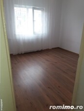 Apartament 2 camere decomandat et 3, Lipovei