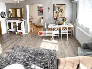 Apartament 3 camere, 2 bai, cu scara interioara, zona Alba Micesti