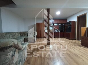 Apartament 3 camere 2 bai zona mehala la curte comuna