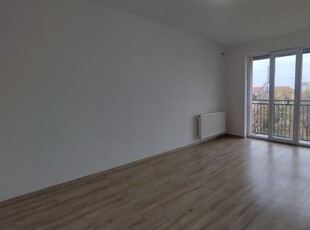 Apartament 3 camere la mansarda - 75mp utili, Zona Aradului