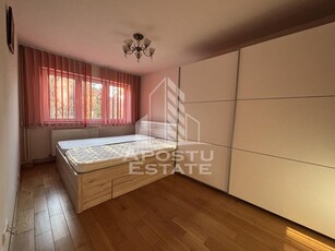 Apartament cu 4 camere in zona Sagului, etaj intermediar, boxa in cf