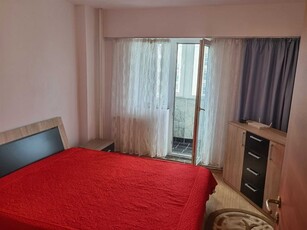 Apartament de Lux cu 3 Camere, 2 Balcoane și Loc de Parcare, 5 min de Metrou