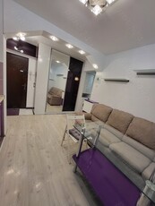 Inchiriere apartament spatios langa metrou